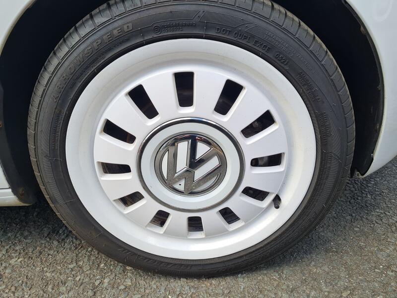 VOLKSWAGEN UP