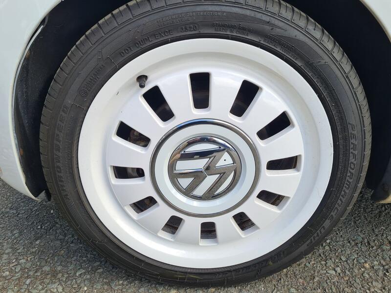 VOLKSWAGEN UP