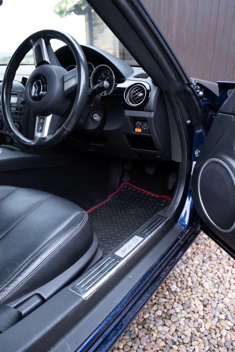 MAZDA MX-5