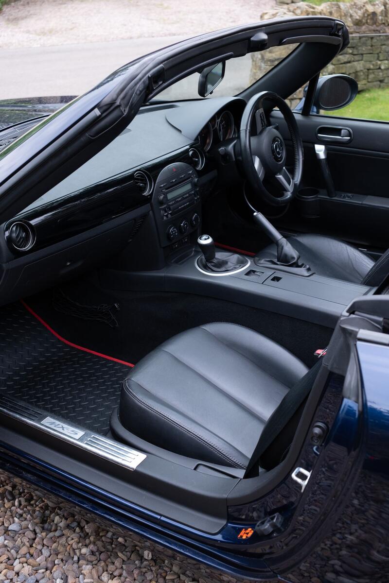 MAZDA MX-5