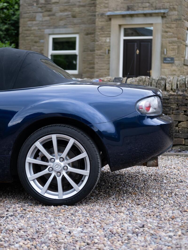 MAZDA MX-5
