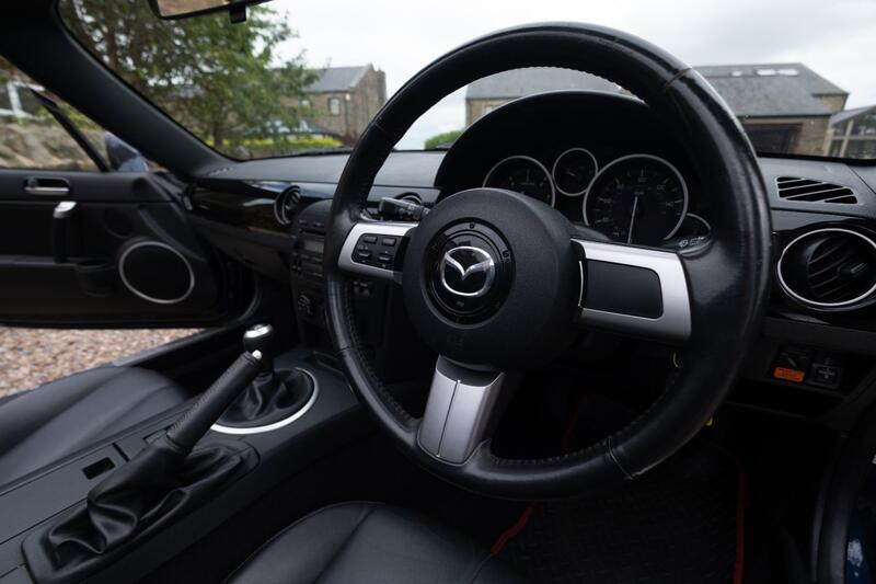 MAZDA MX-5