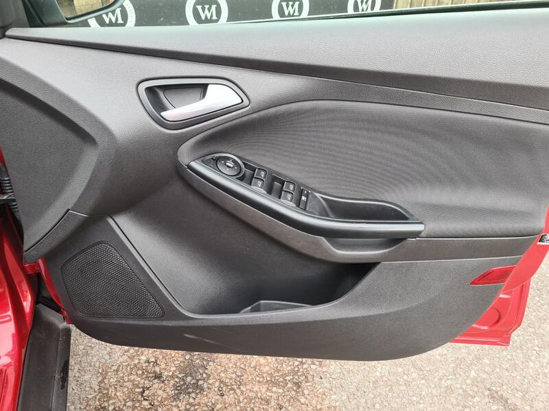 FORD FOCUS