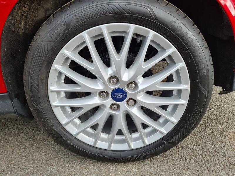 FORD FOCUS