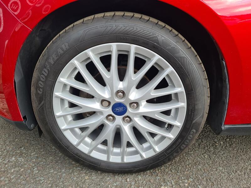 FORD FOCUS