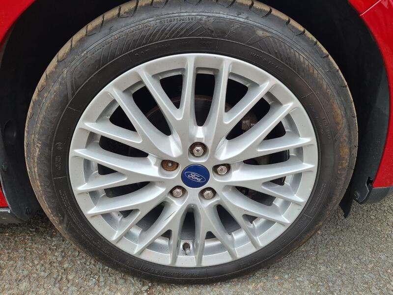 FORD FOCUS