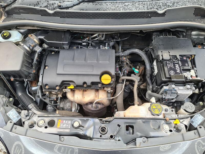 VAUXHALL CORSA
