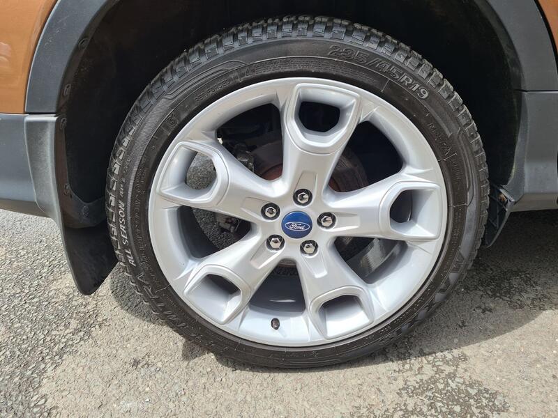 FORD KUGA