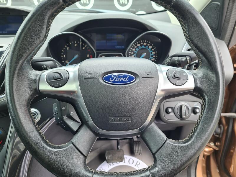 FORD KUGA