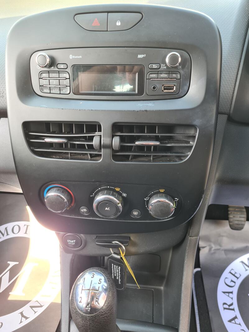 RENAULT CLIO