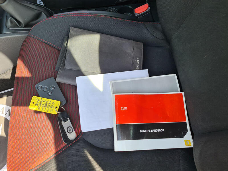 RENAULT CLIO