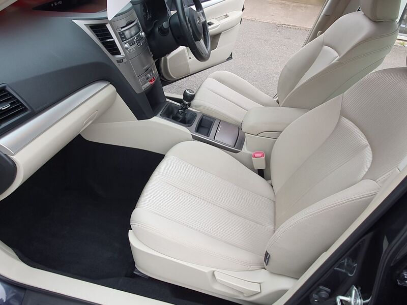 SUBARU LEGACY