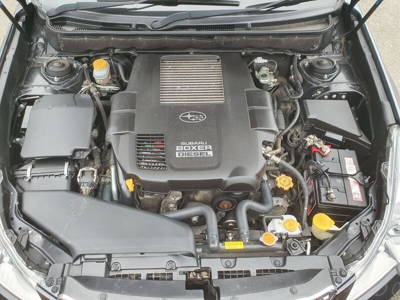 SUBARU LEGACY