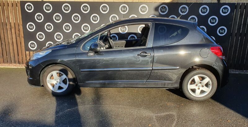 PEUGEOT 207