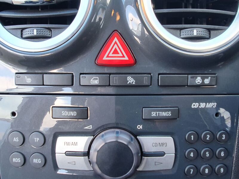 VAUXHALL CORSA