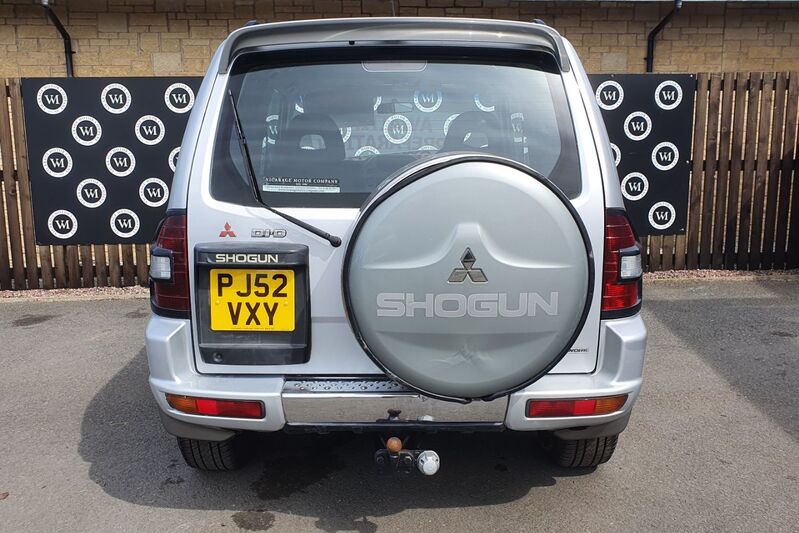 MITSUBISHI SHOGUN