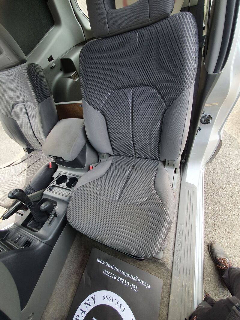 MITSUBISHI SHOGUN