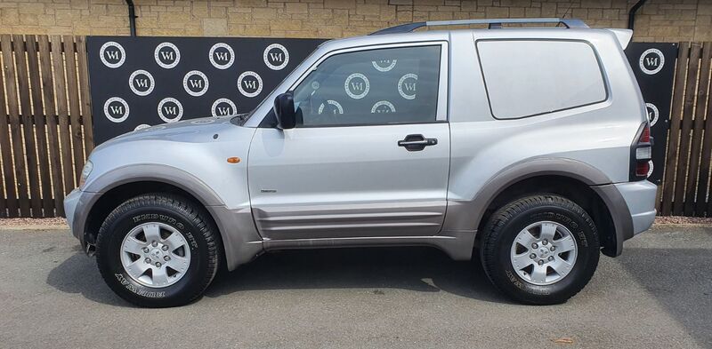 MITSUBISHI SHOGUN