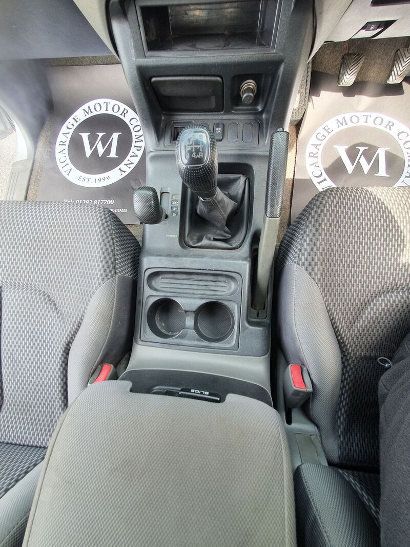 MITSUBISHI SHOGUN