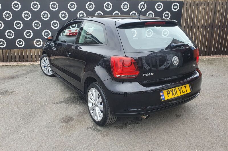 VOLKSWAGEN POLO