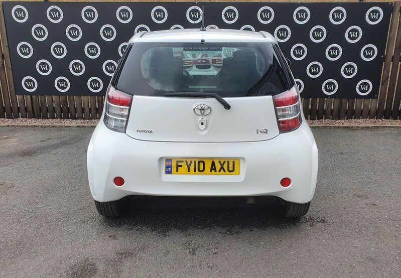 TOYOTA IQ