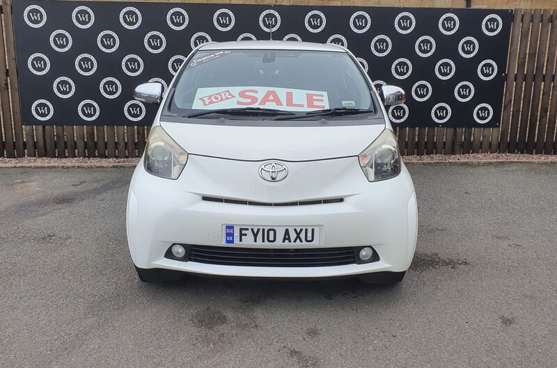 TOYOTA IQ
