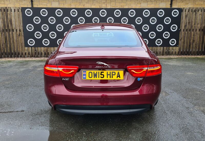 JAGUAR XE