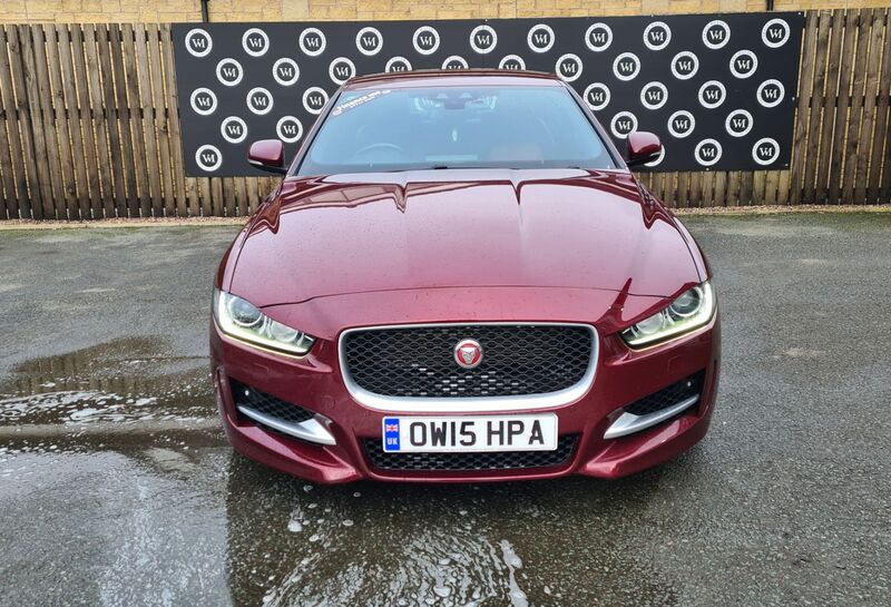 JAGUAR XE