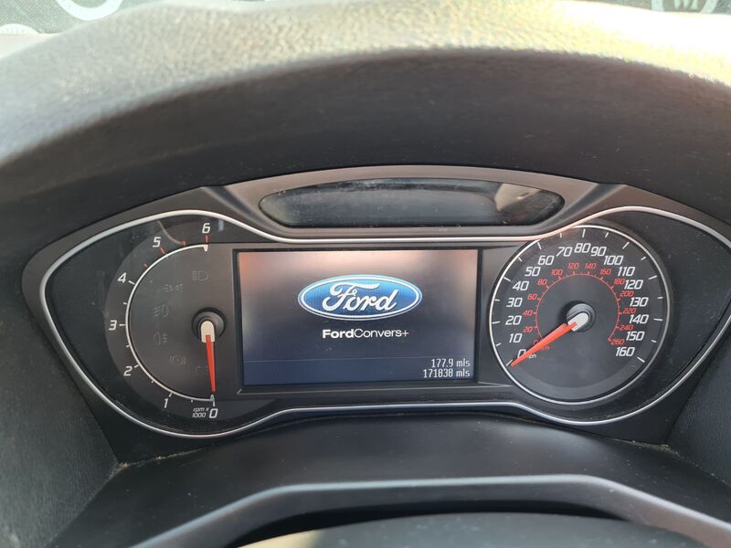 FORD MONDEO