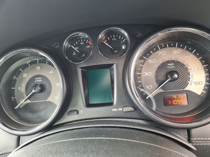 PEUGEOT RCZ