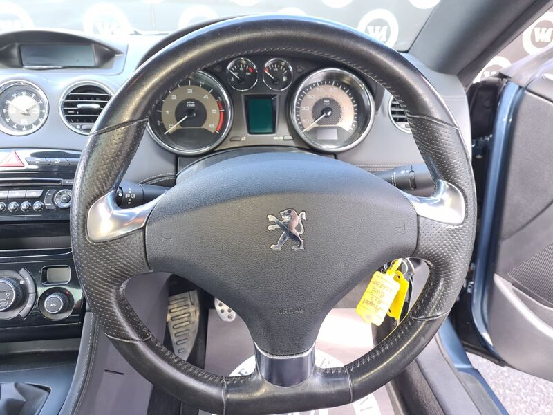 PEUGEOT RCZ