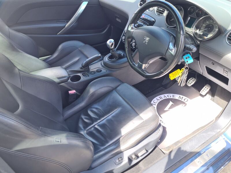 PEUGEOT RCZ