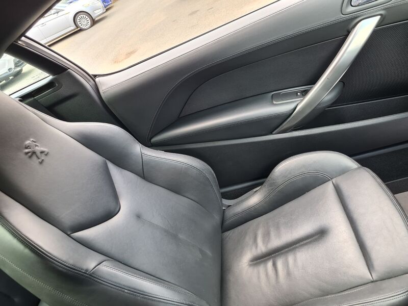 PEUGEOT RCZ